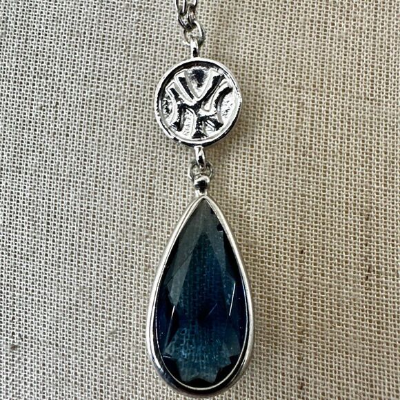 New York Yankees MLBP Necklace with Blue Crystal Drop - Picture 8 of 10